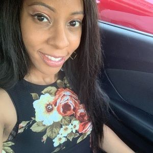 Meet your Posher, Charlinda